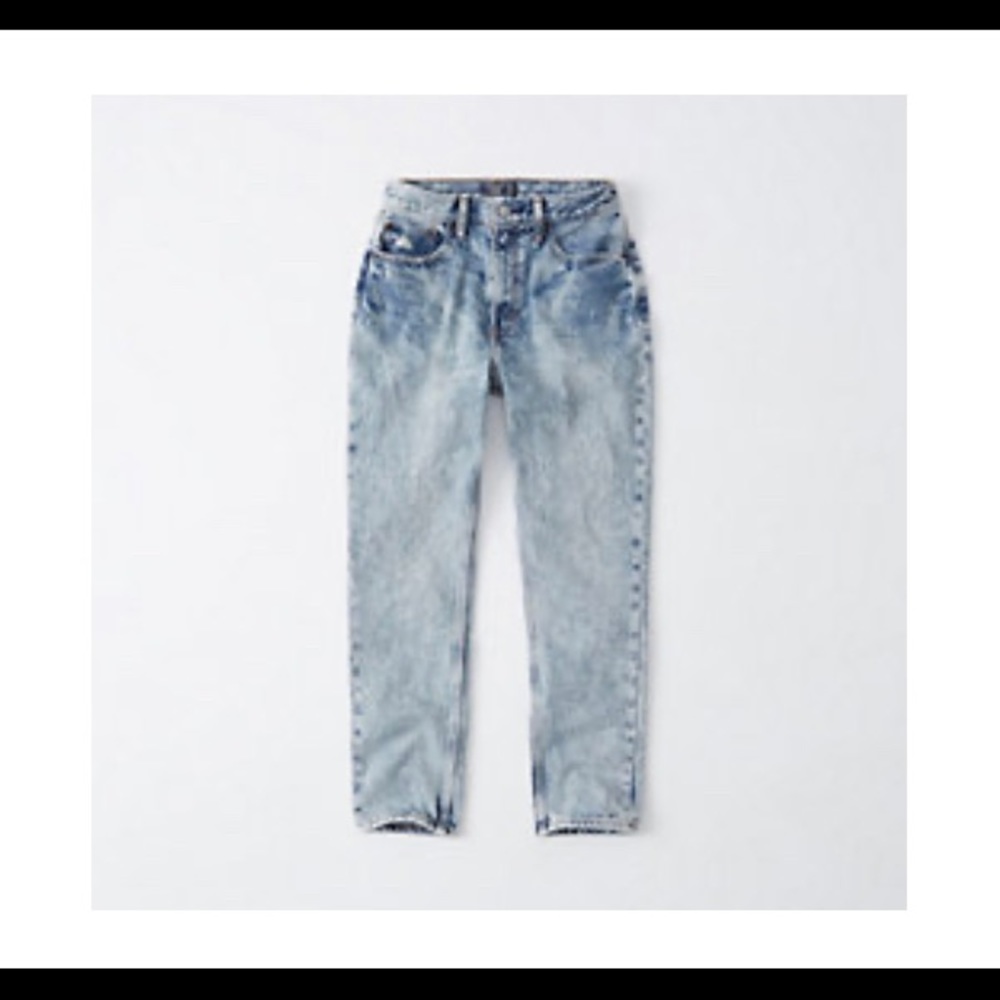 Abercrombie Curve Love Mom Jeans in Acid Wash